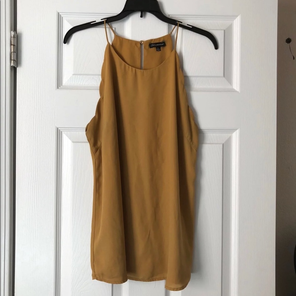 SOLD - mustard yellow scallop top!